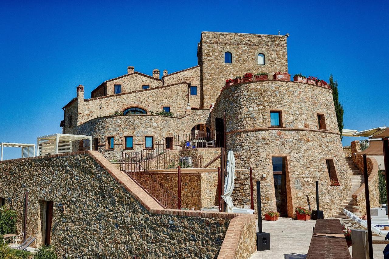 Castello Di Velona Resort, Thermal Spa & Winery モンタルチーノ エクステリア 写真
