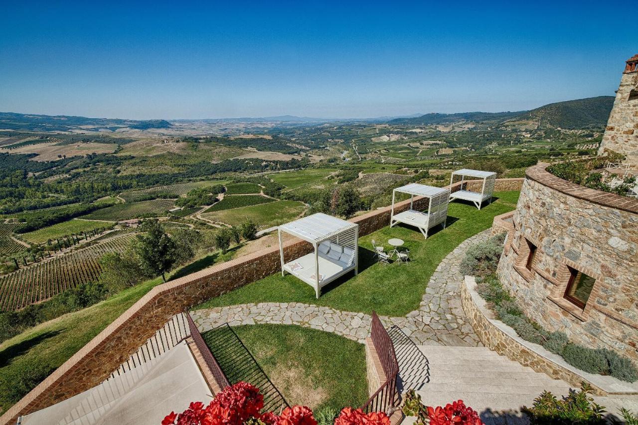 Castello Di Velona Resort, Thermal Spa & Winery モンタルチーノ エクステリア 写真